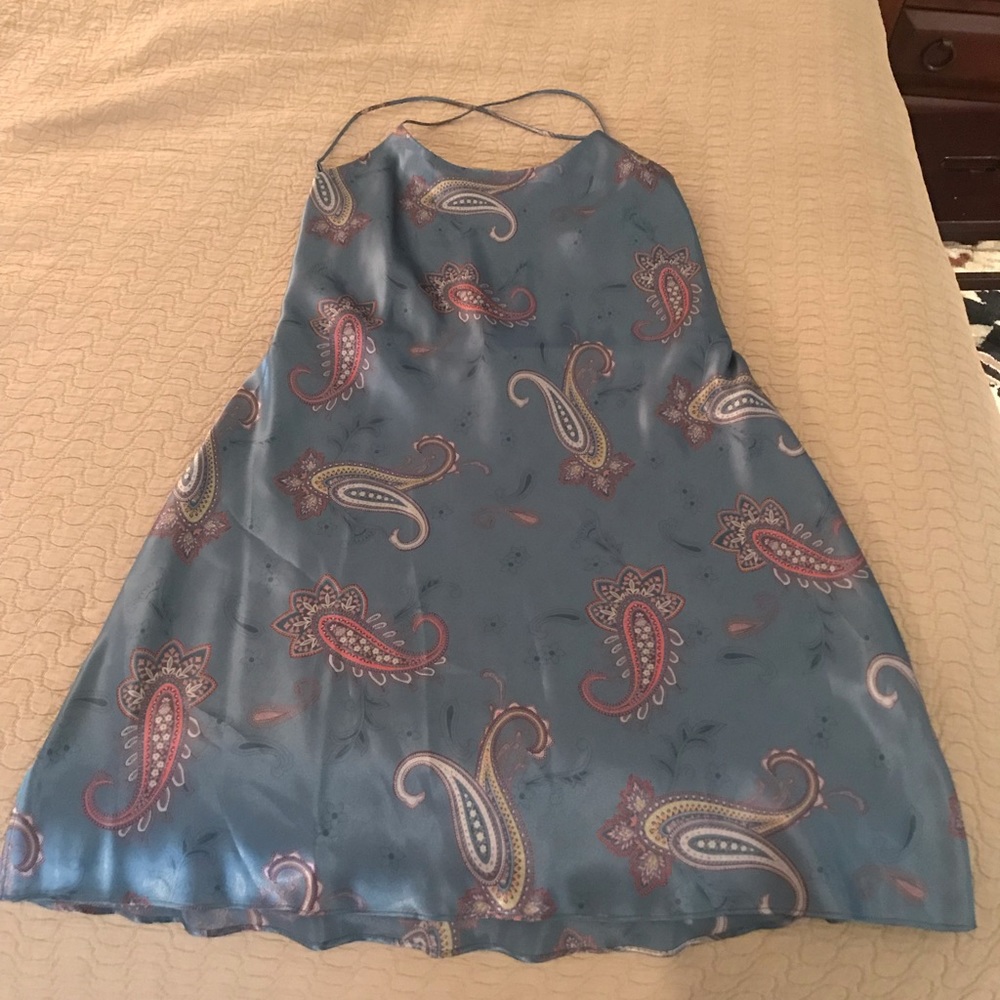 Valerie Stevens knee length night gown